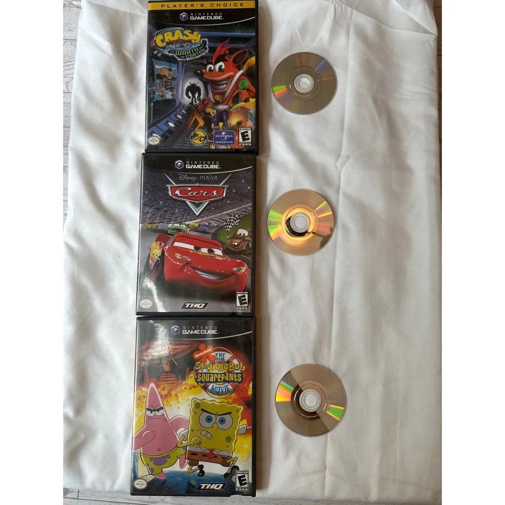 Nintendo GameCube Game Lot 7 Games Multi-Color Vintage 90s Y2K Retro Bundle